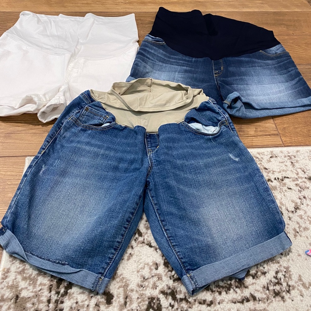 Bundle of shorts